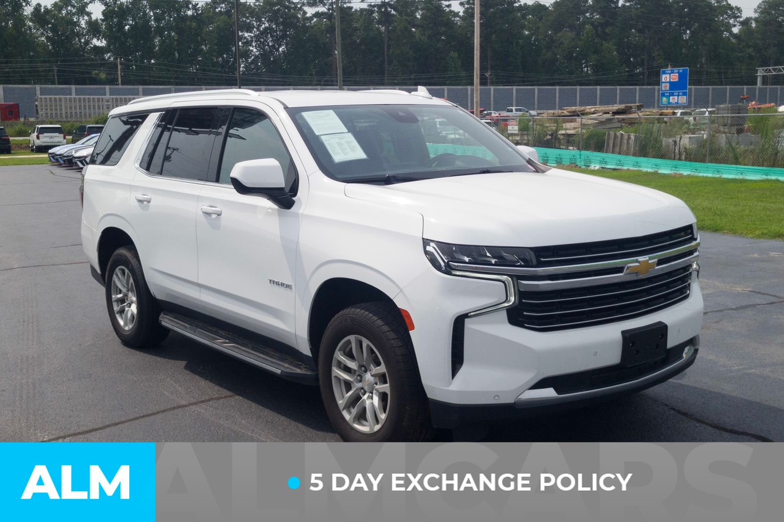 Used 2024 Summit White Chevrolet LT image 3