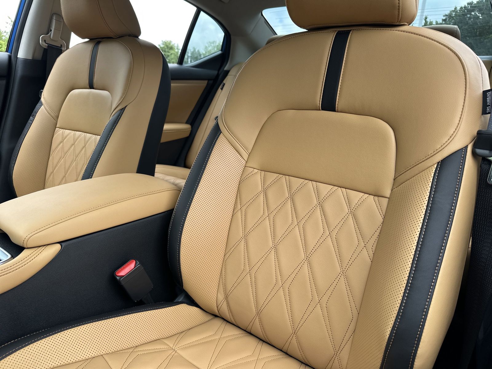 2025 Nissan Sentra SV photo 6