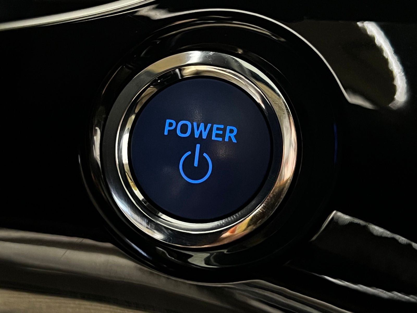 Thumbnail: 2018 Toyota Prius - 20