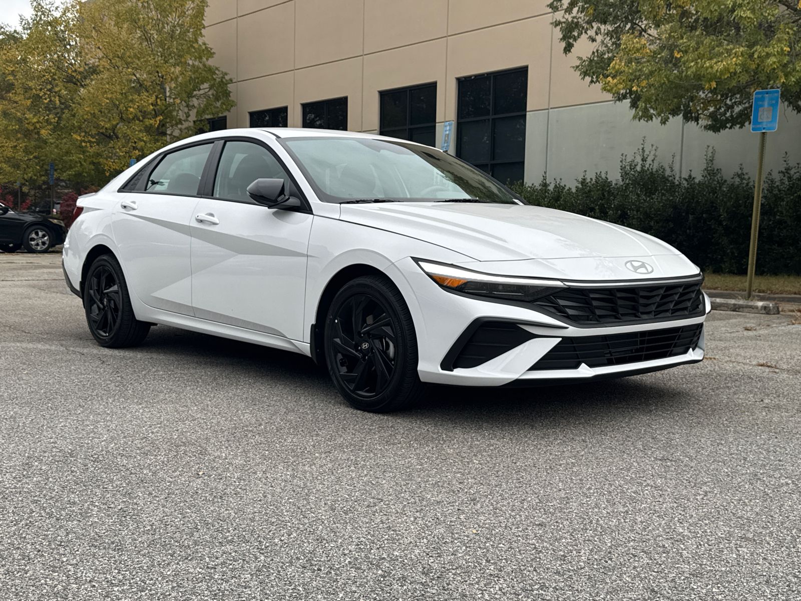New 2026 White Hyundai SEL Sport image 4