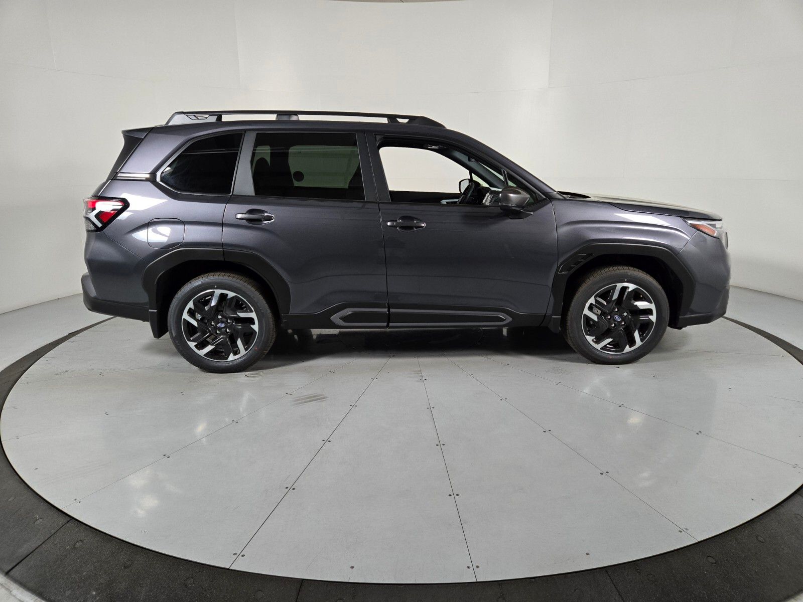 2025 Subaru Forester Limited 3