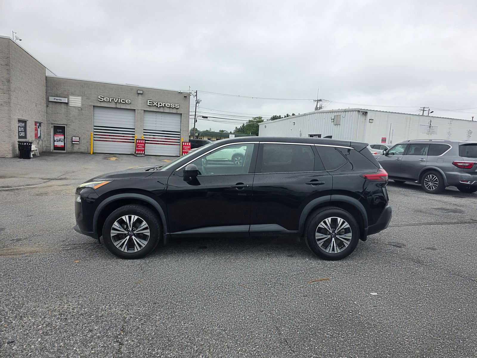 Used 2023 Black Nissan SV image 9