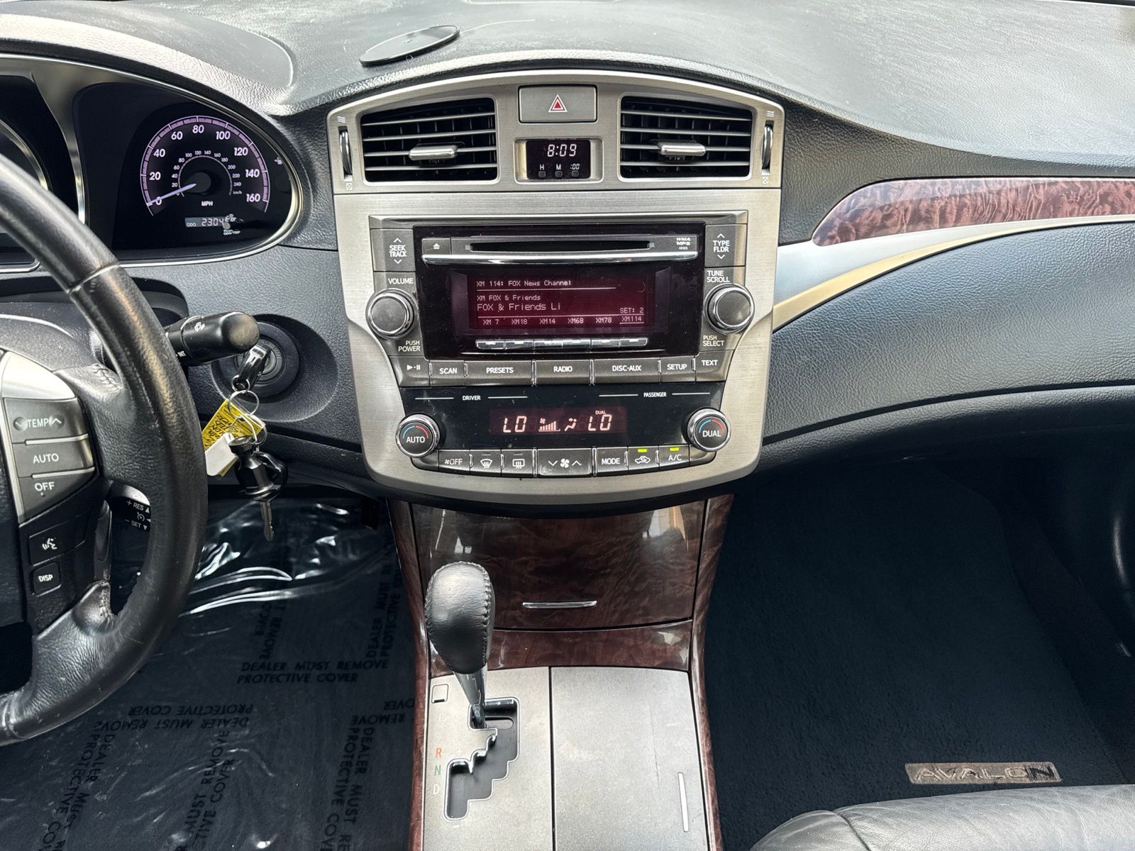 Used 2012 Classic Silver Metallic Toyota Base image 22