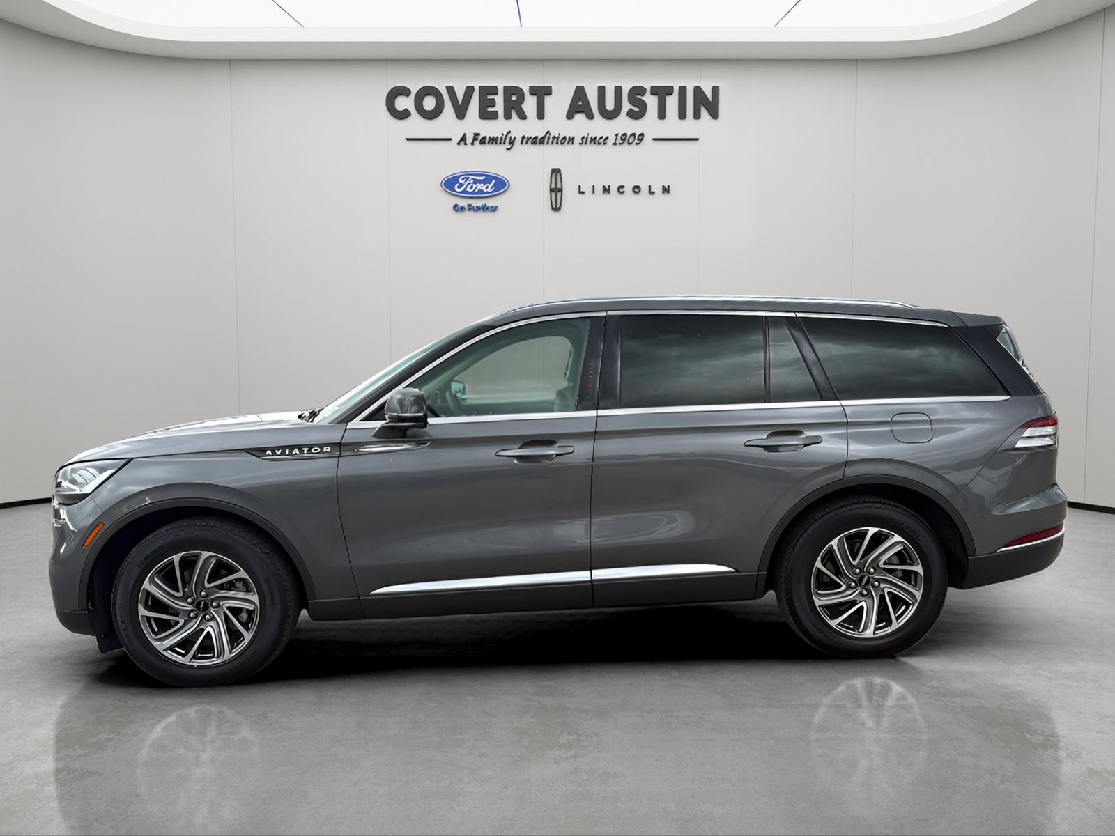 Used Car 2023 Lincoln Aviator  Standard For Sale Under $40,000 In Austin, Texas