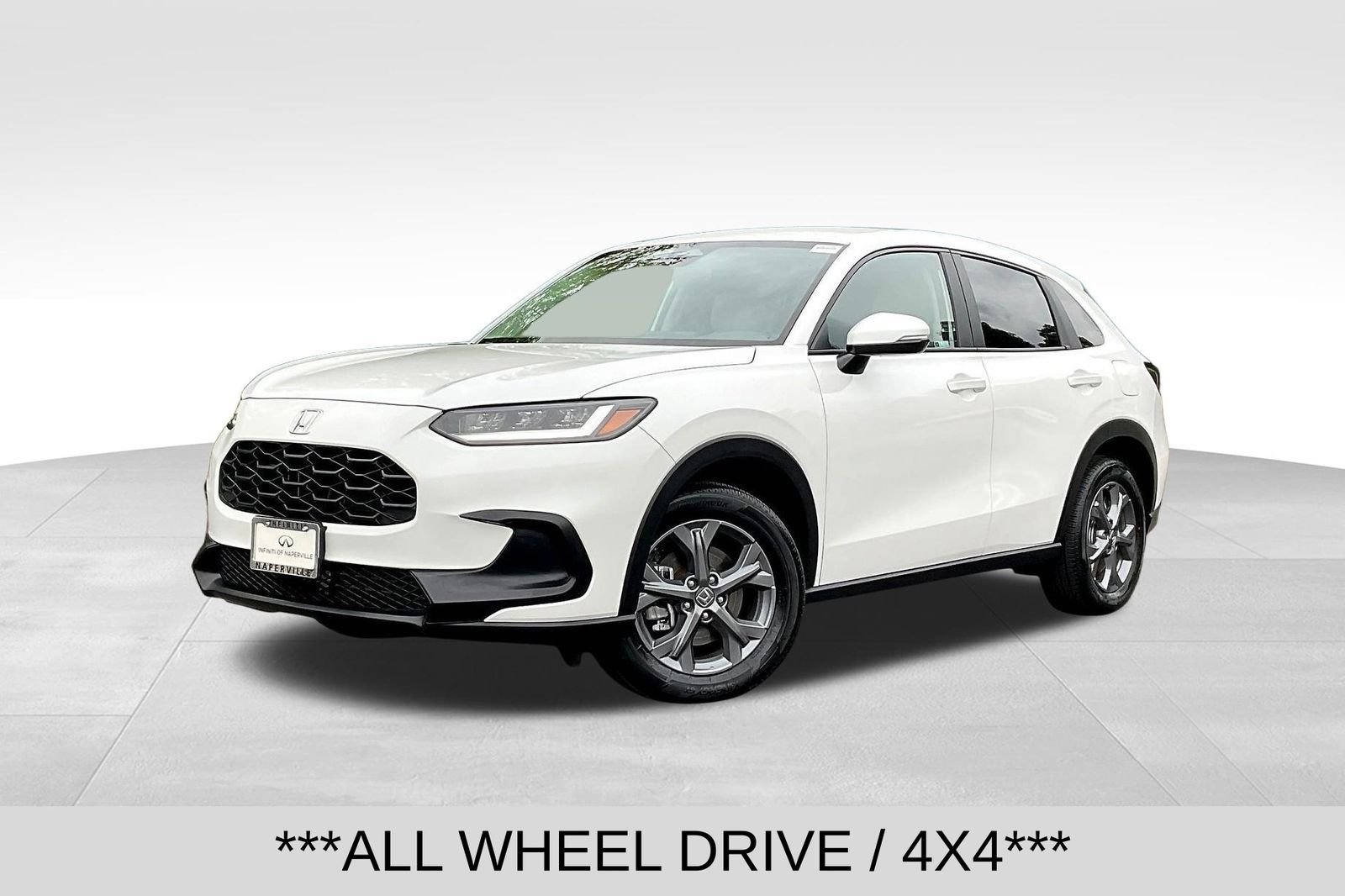 View vehicle photo 3