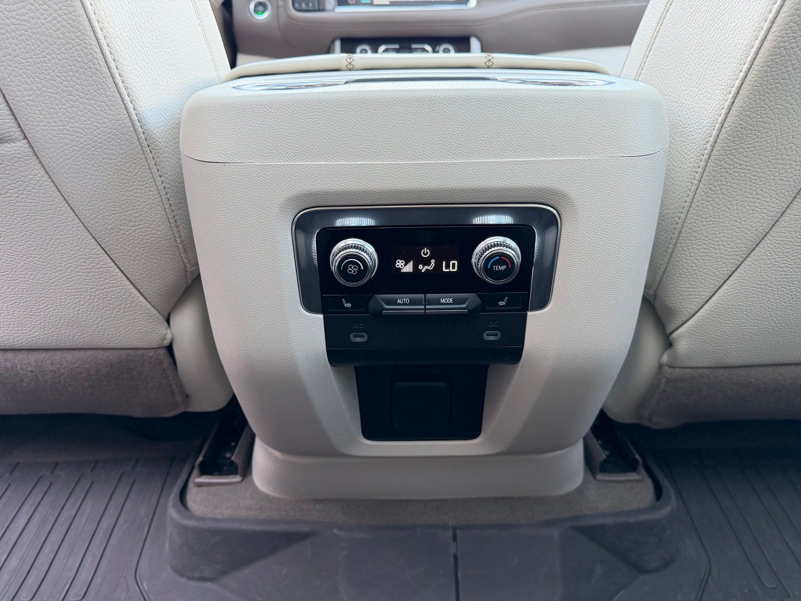 Used 2023 GMC Yukon XL SUV