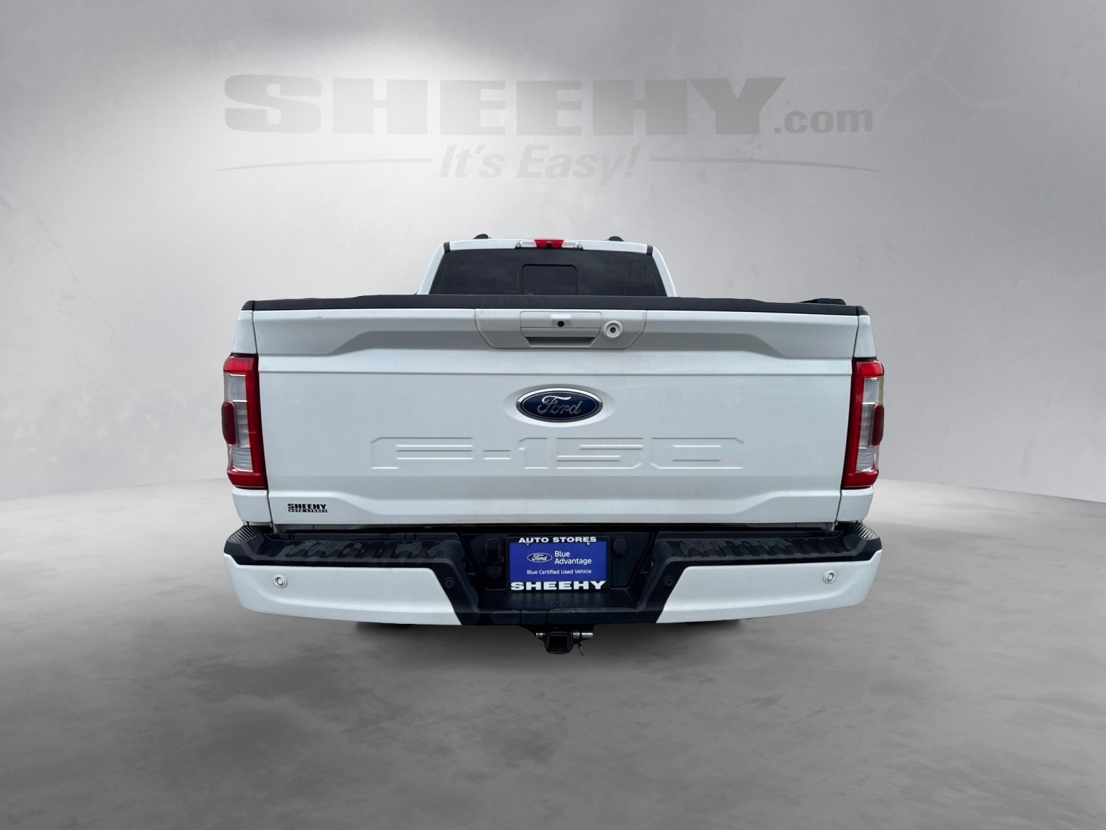 Certified Used 2022 Oxford White Ford Lariat image 14