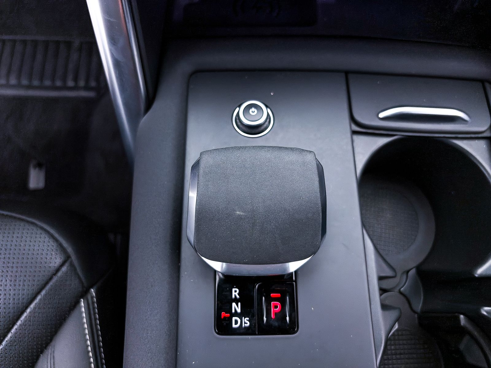 2023 Land Rover Discovery S R Dynamic - Photo 29