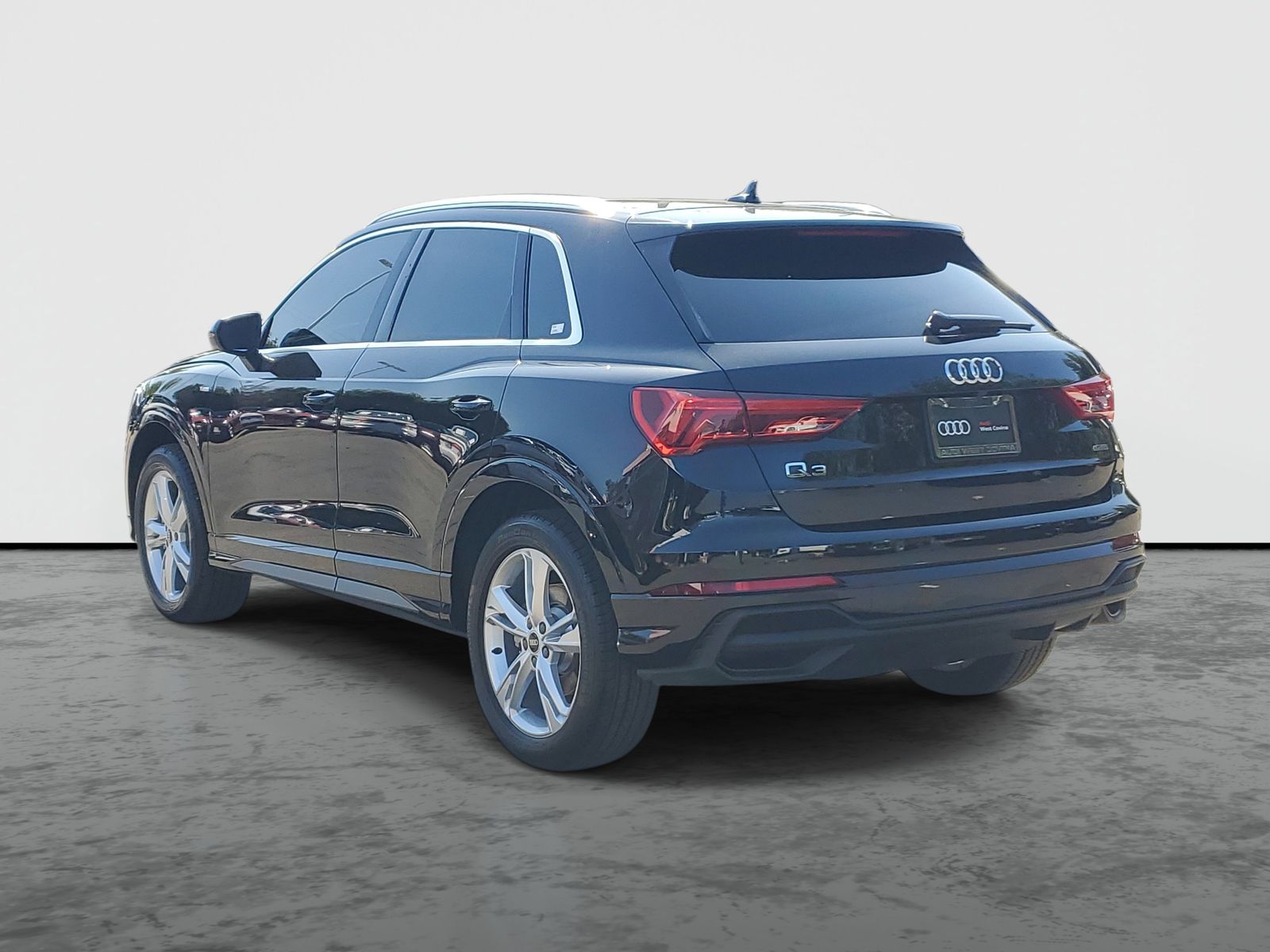 Vehicle photo