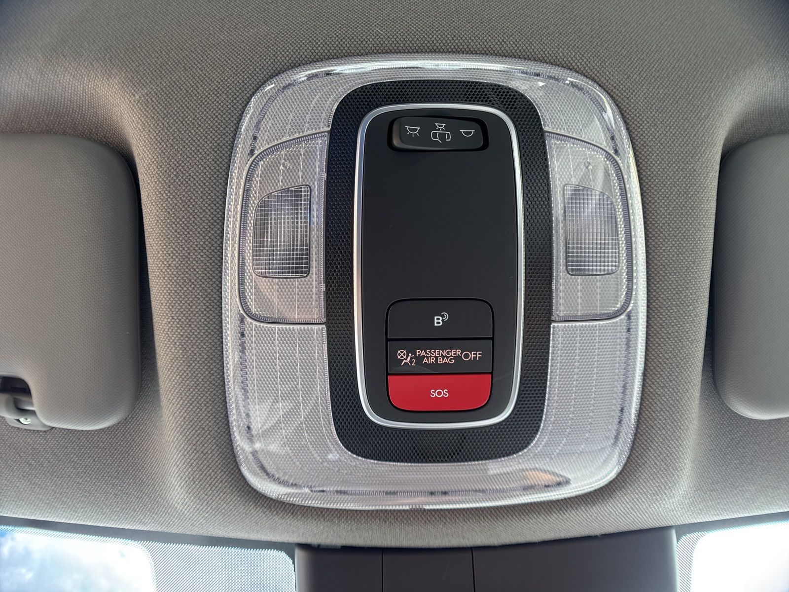 Used 2025  Hyundai SEL Sport image 22