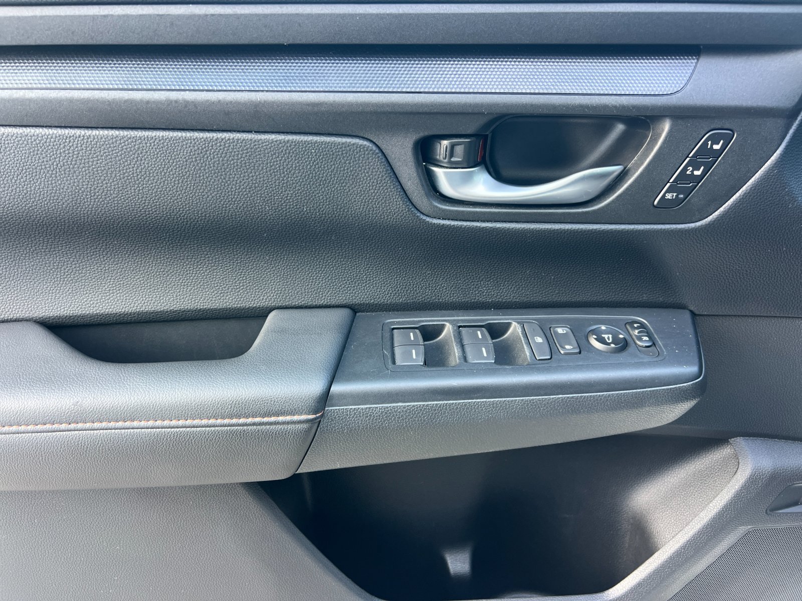2024 Honda CR-V Hybrid Sport-L — full photo 11 of 28