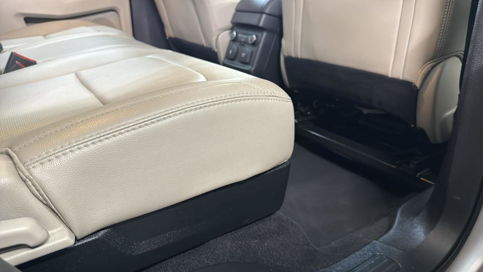 Used Car 2019 Ford Explorer  Limited For Sale Under $20,000 In Austin, Texas