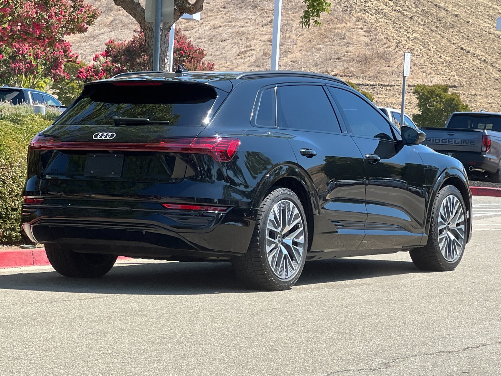 2024 Audi Q8 e-tron Prestige — foto completa 6 de 29