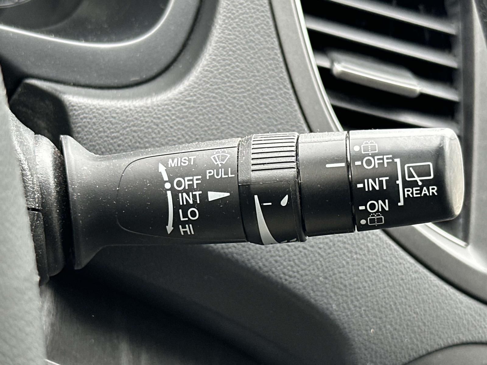 Used 2012  Honda EX-L image 30