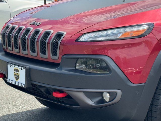 Used 2016 Red Jeep Trailhawk image 26