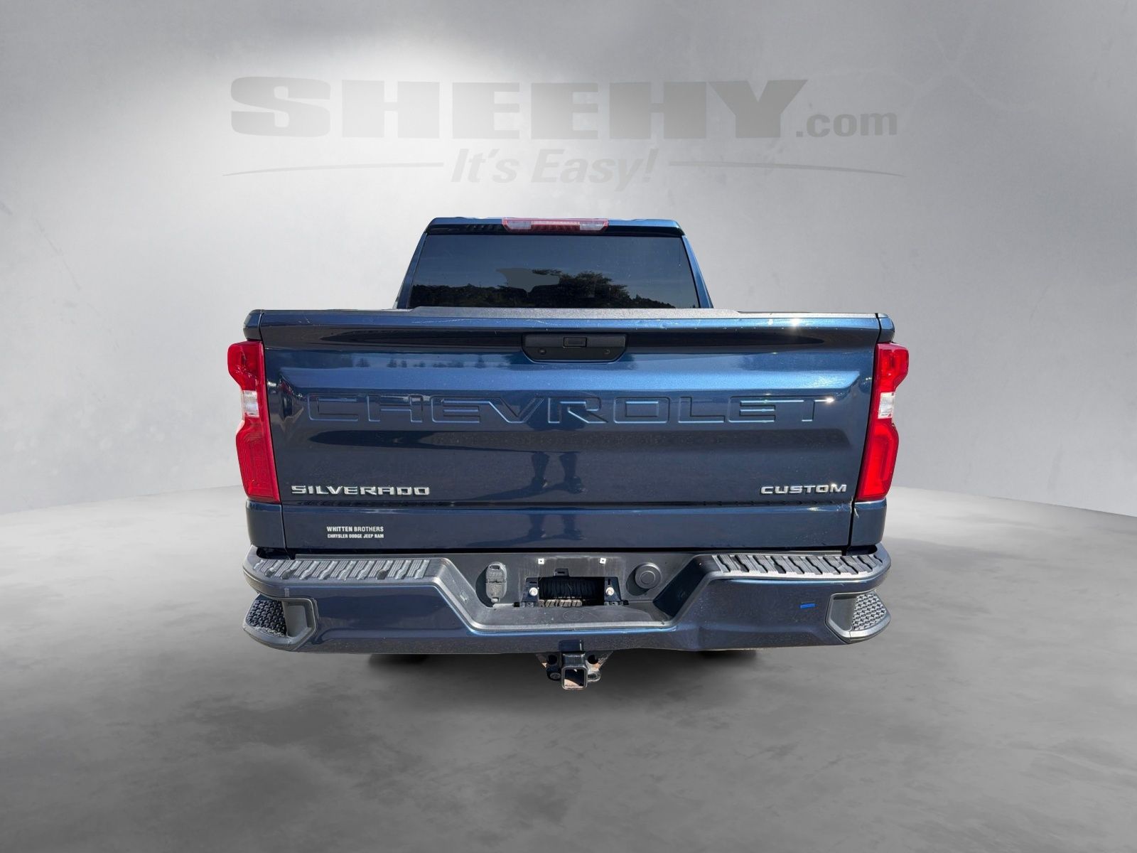 Used 2020 Blue Chevrolet Custom image 17