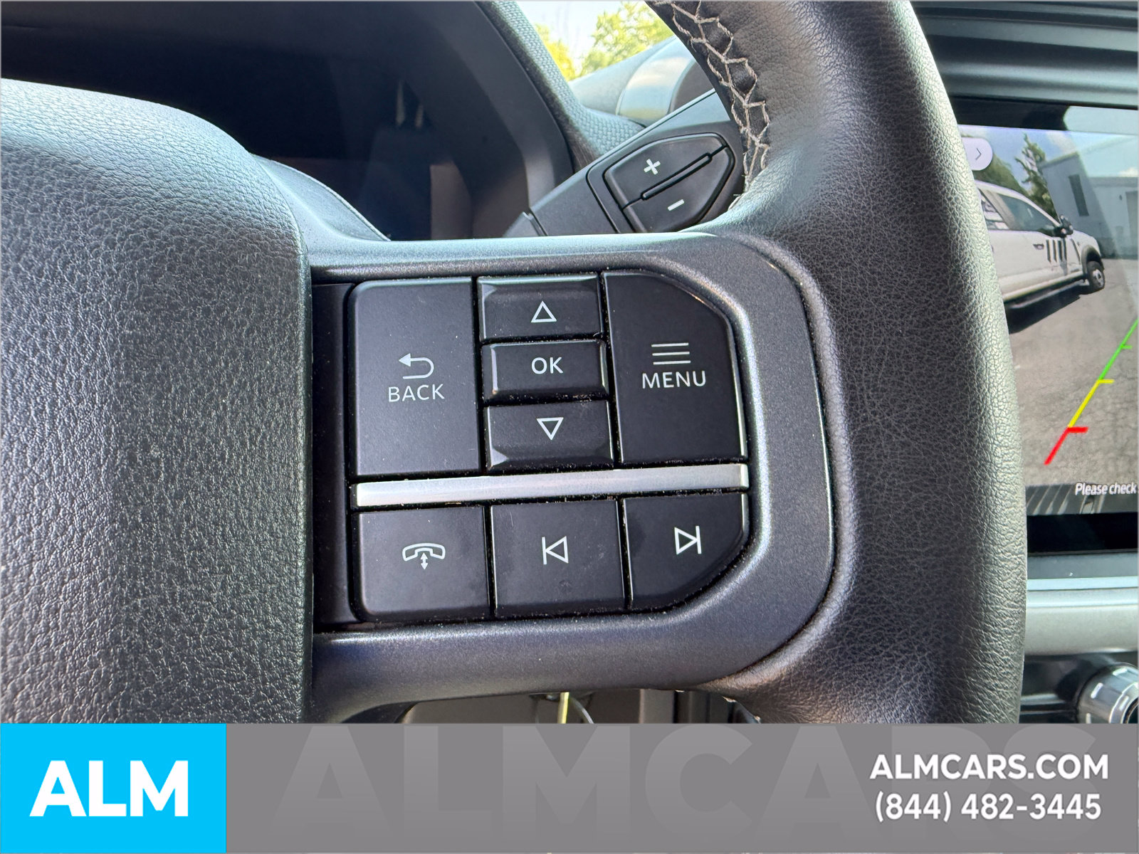 Used 2025 Oxford White Ford XLT image 24