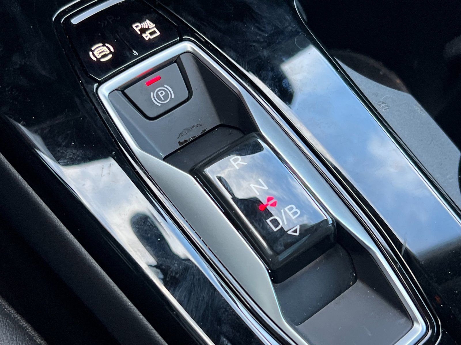 2025 Audi Q6 e-tron Premium Plus — foto completa 21 de 28