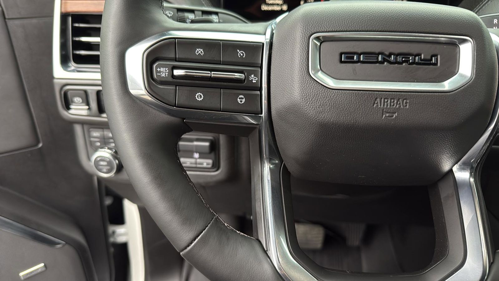 Used Car 2025 Gmc Yukon  Denali For Sale Under $80,000 In Austin, Texas