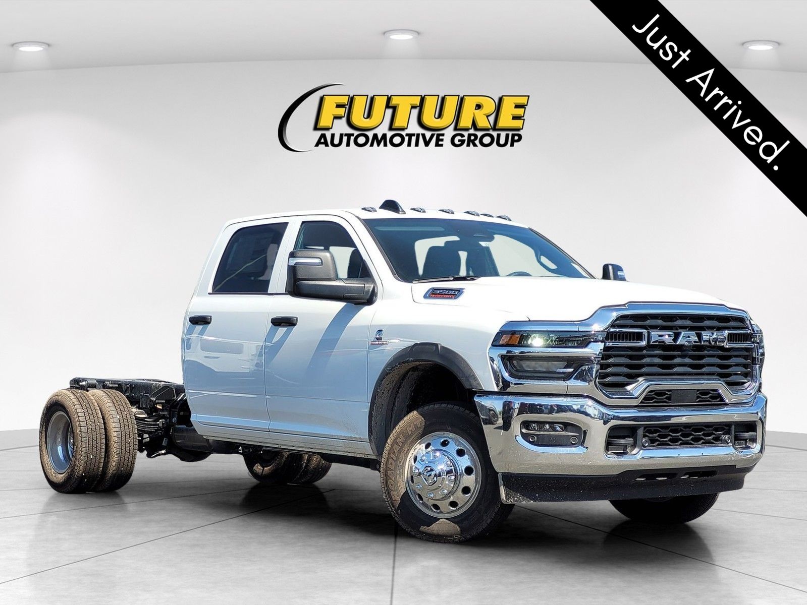Bright White Clearcoat 2025 RAM 3500 Chassis Tradesman Crew Cab LB DRW 4WD Pickup Truck Four-Wheel Drive 8-Speed Automatic
