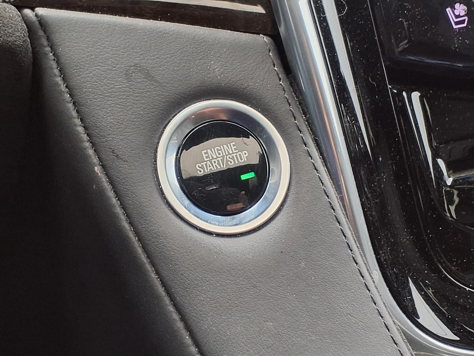 2020 Cadillac Escalade Platinum Edition Black at Autostrade