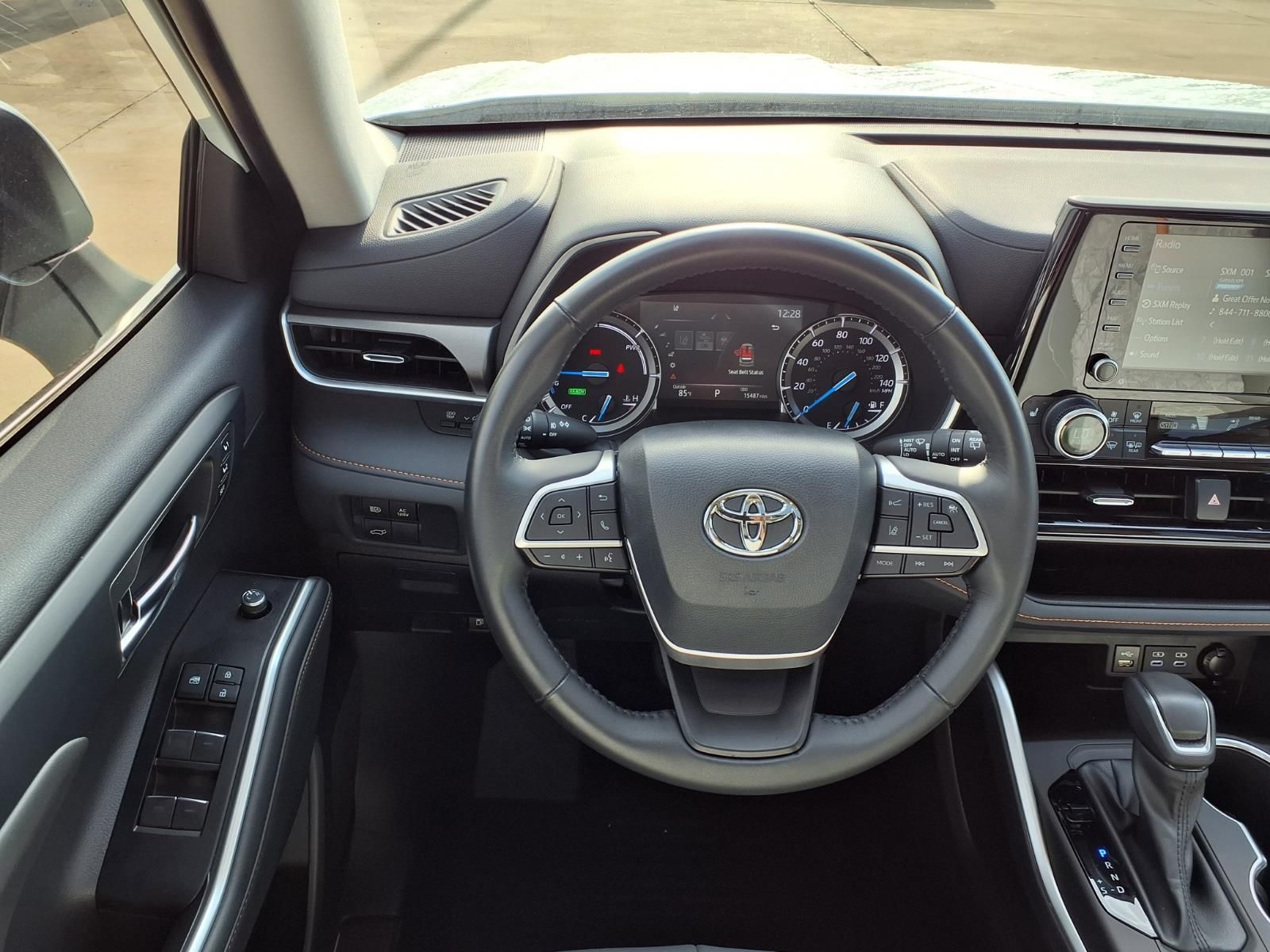 2022 Toyota Highlander Hybrid Bronze Edition Beige at Toyota of Victoria