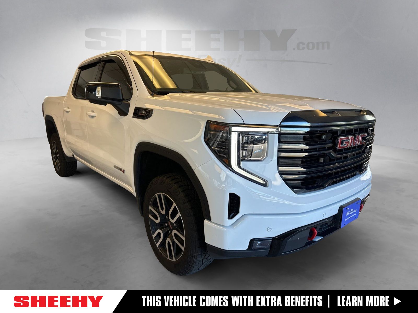 Summit White 2023 GMC Sierra 1500 Pickup Truck Four-Wheel Drive Automatic