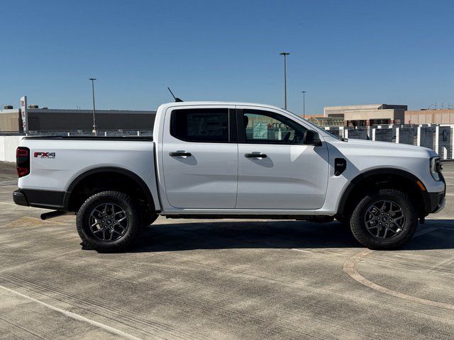 New 2025 Oxford White Ford XLT image 2