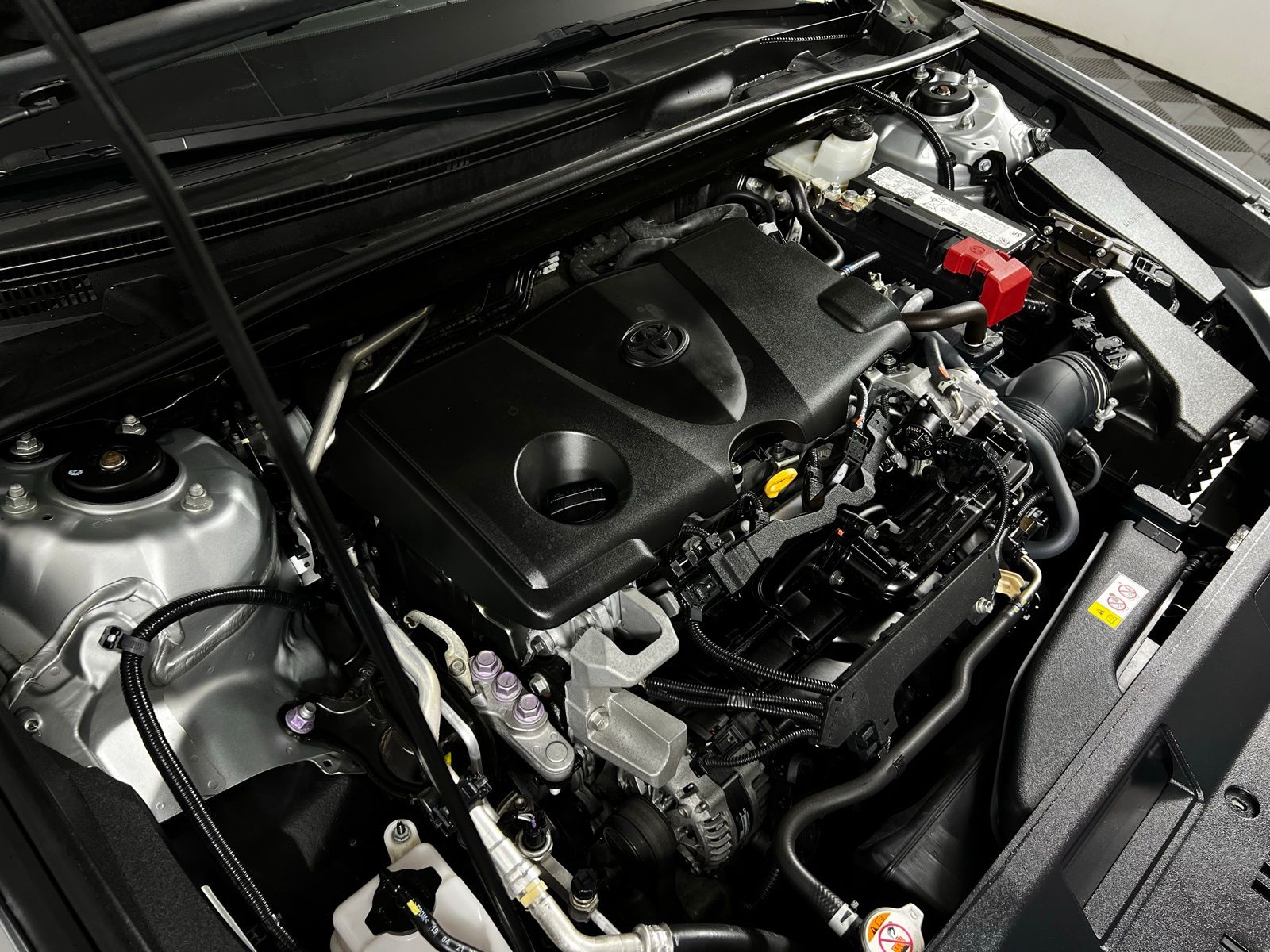 Thumbnail: 2022 Toyota Camry - 10