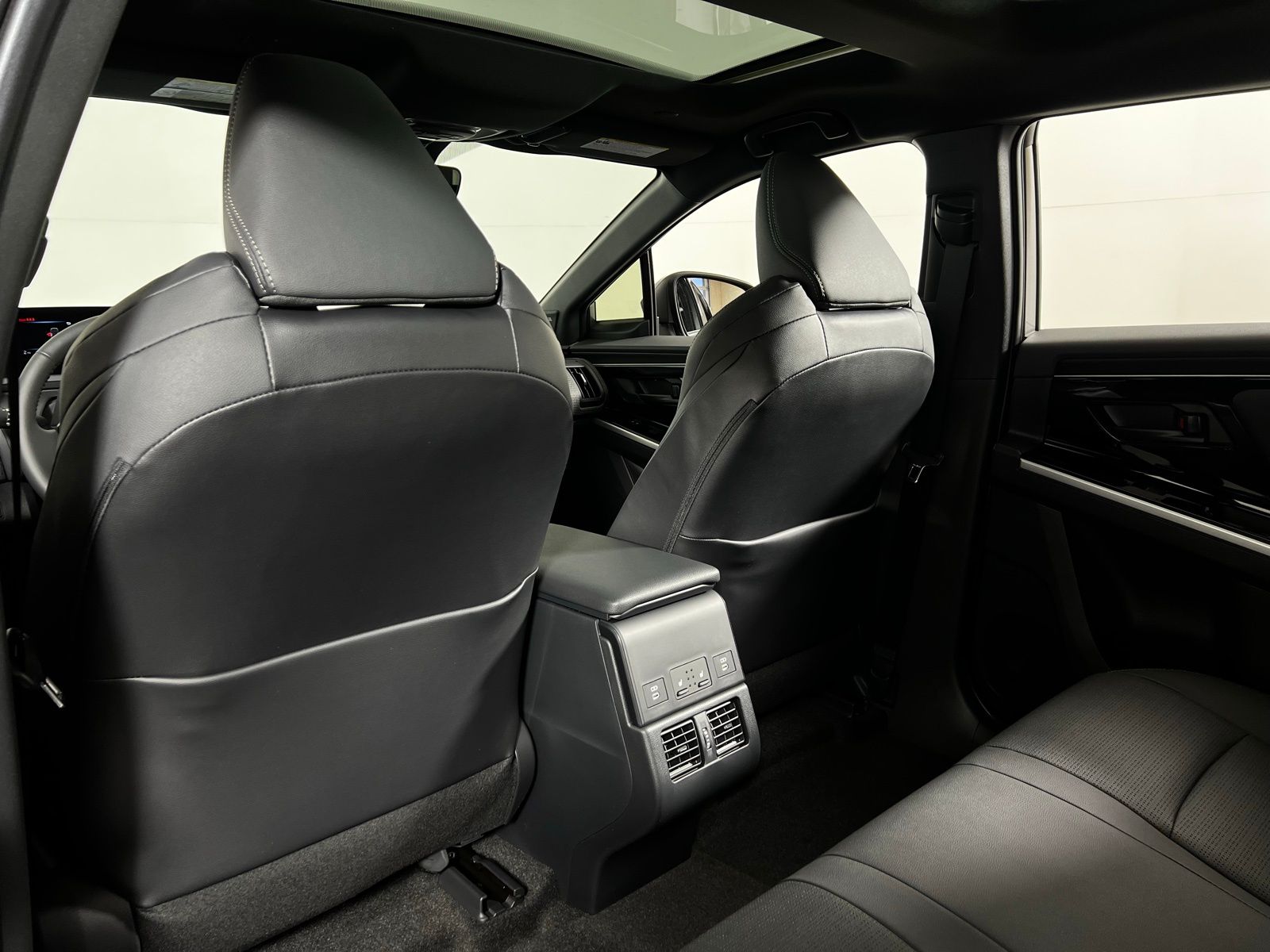 Thumbnail: 2026 Toyota bZ - 17