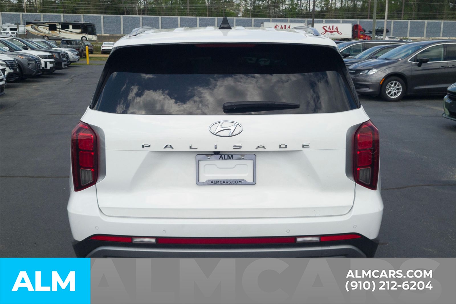 View vehicle photo 7