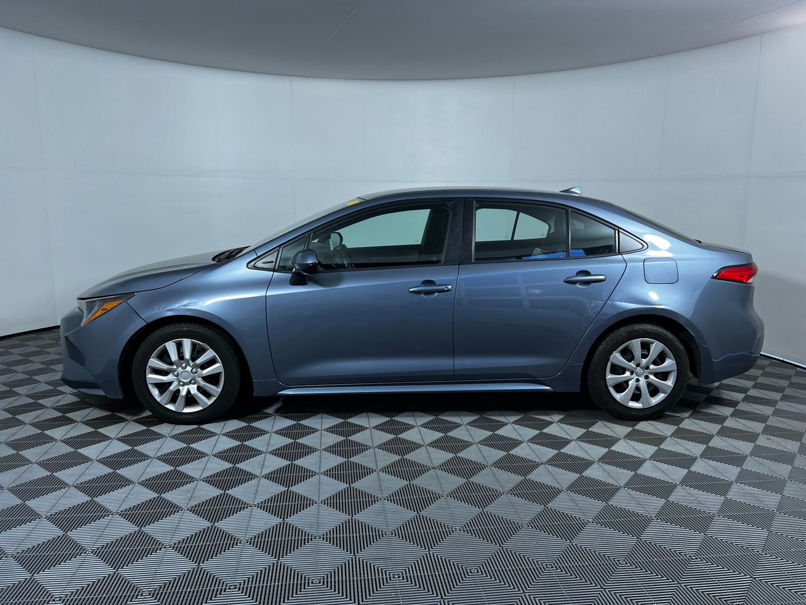 Thumbnail: 2022 Toyota Corolla - 8