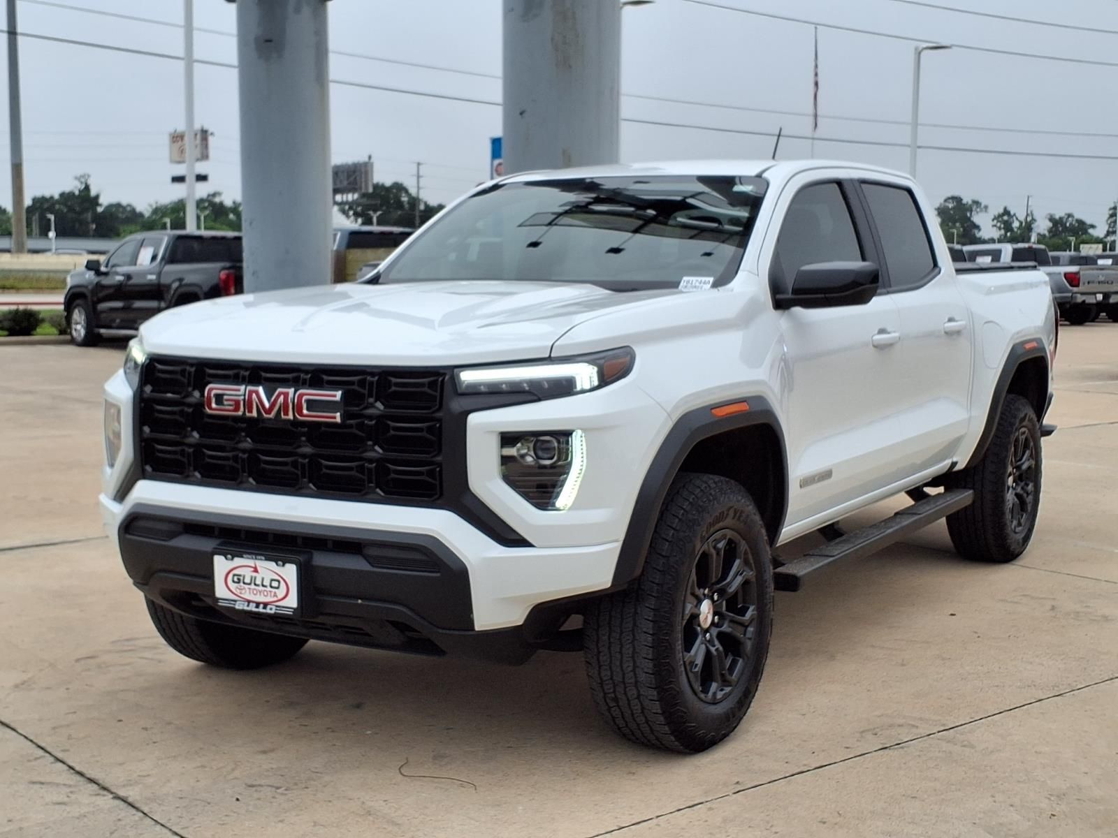 2024 GMC Canyon Elevation White at Big Star Buick GMC