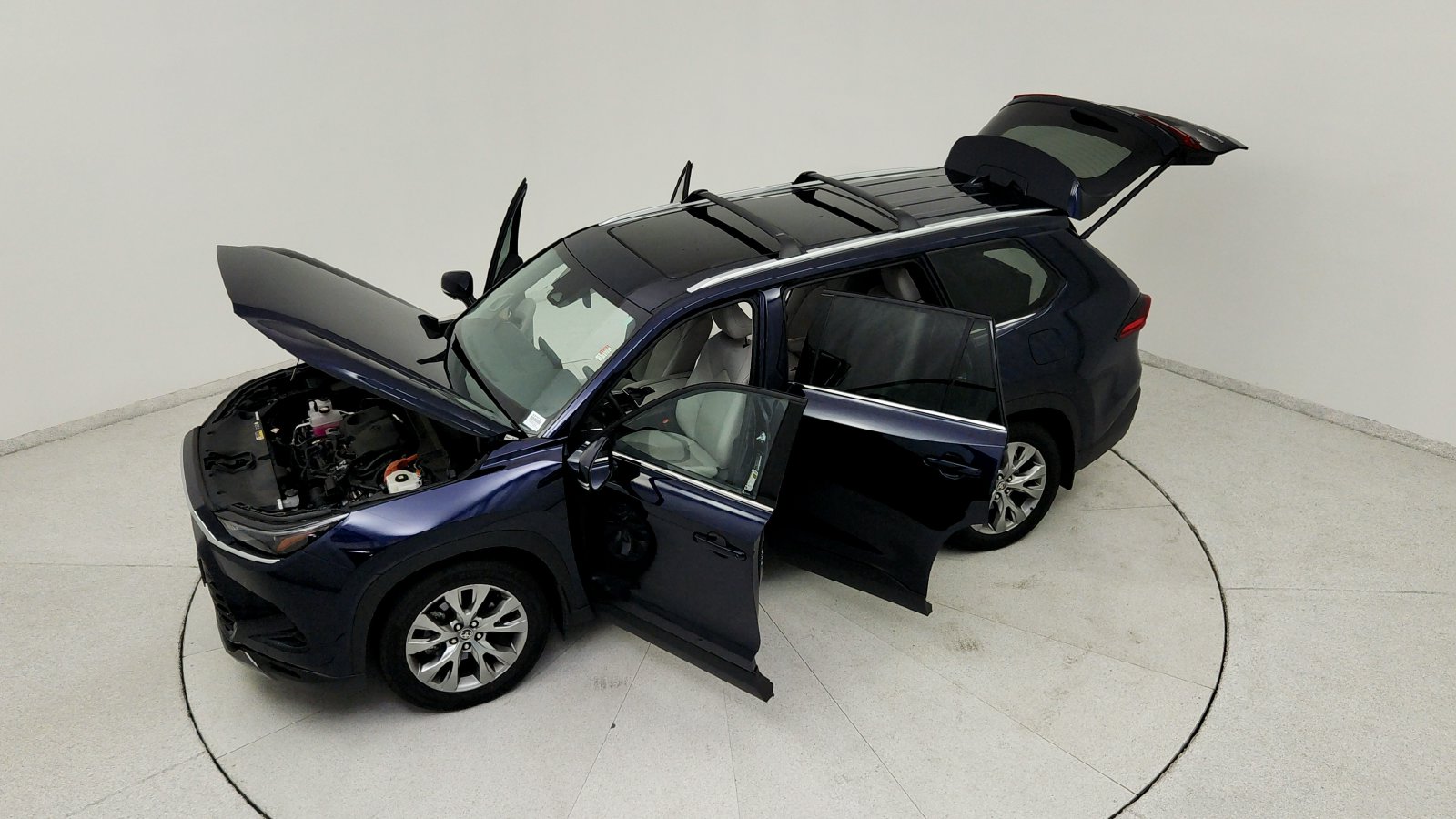 Used 2025  Toyota Limited image 22