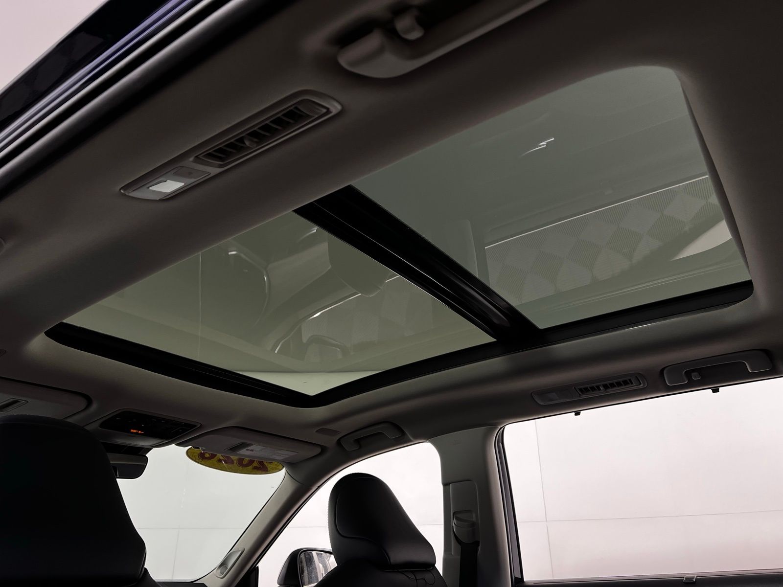 Thumbnail: 2026 Toyota Grand Highlander - 27