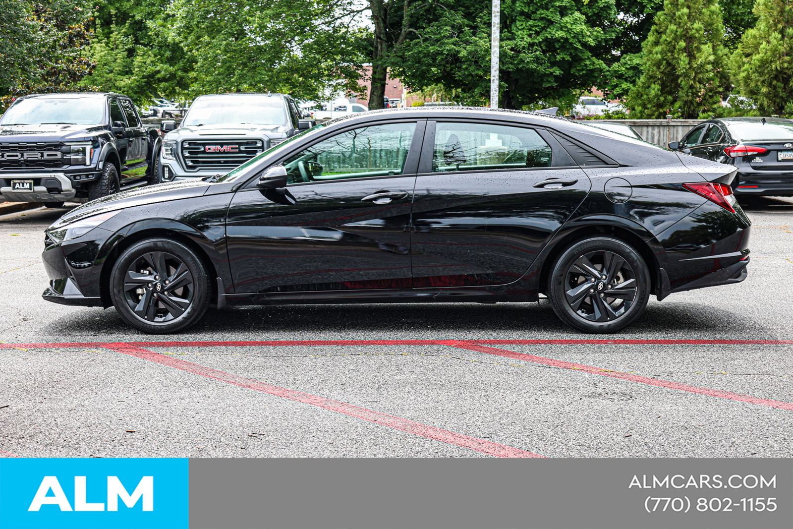 Used 2023 Black Hyundai SEL image 10
