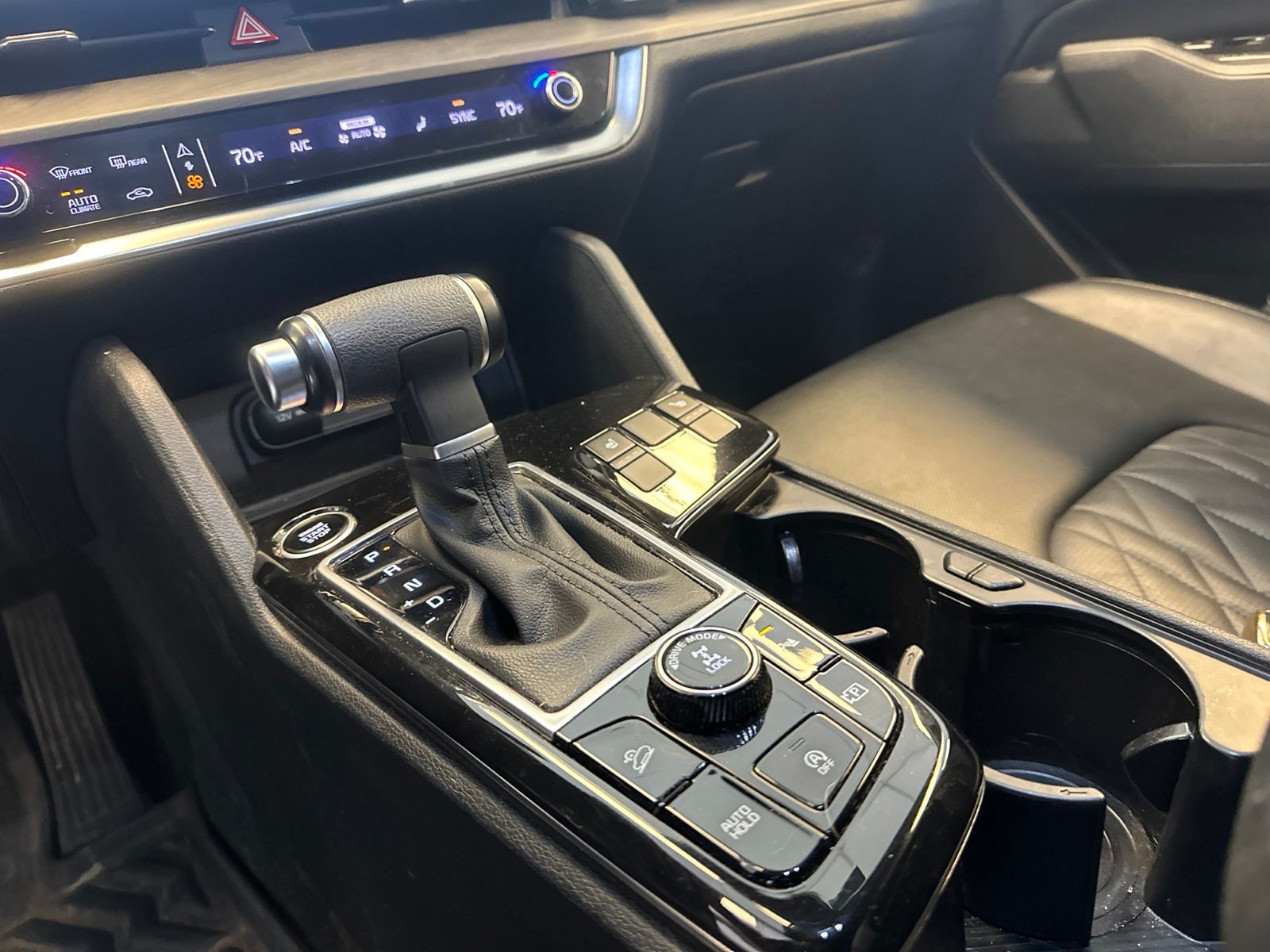 Used 2023 Jungle Green Kia X-Line image 18