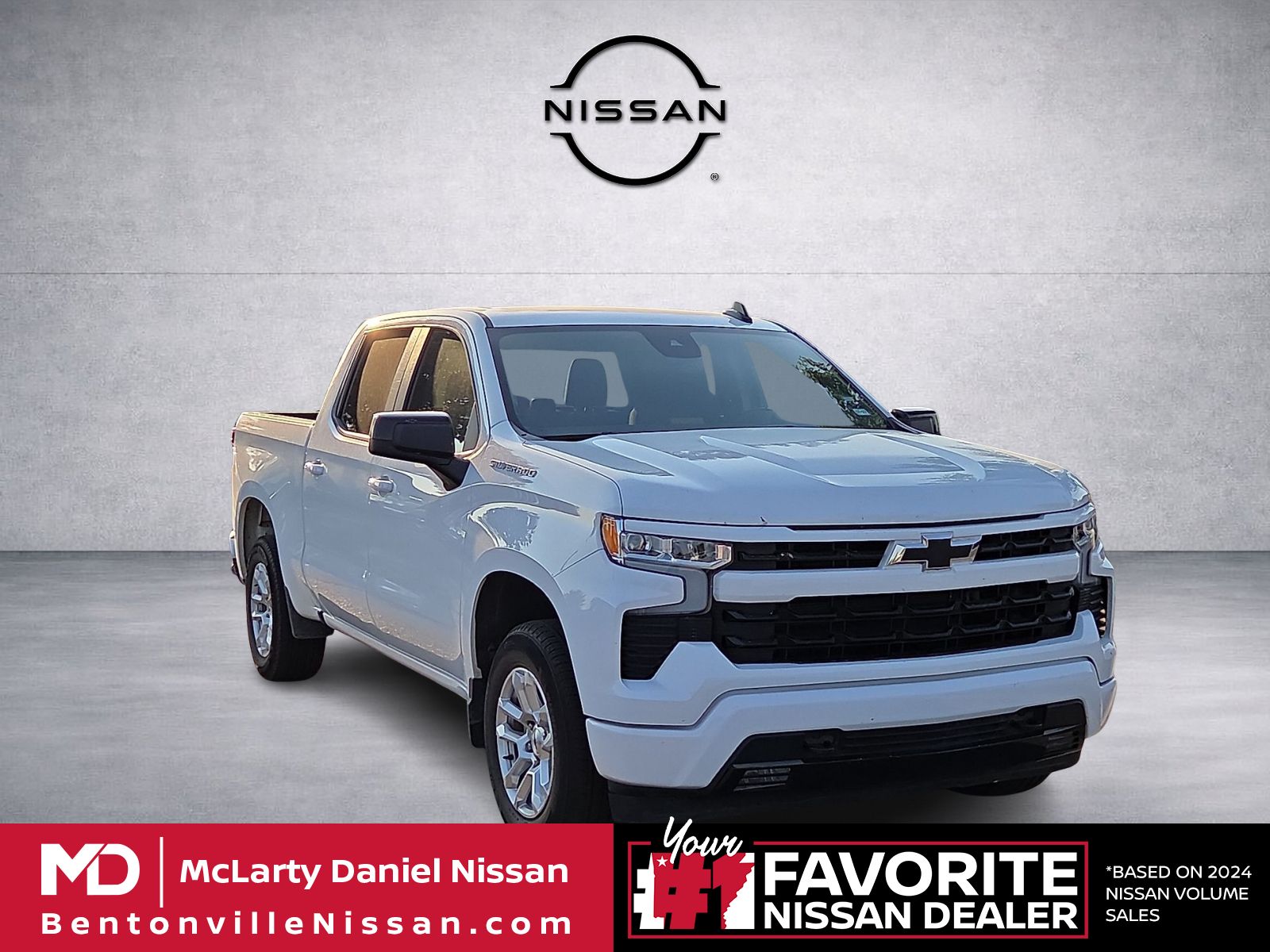 Summit White 2026 Chevrolet Silverado 1500 Pickup Truck Four-Wheel Drive Automatic