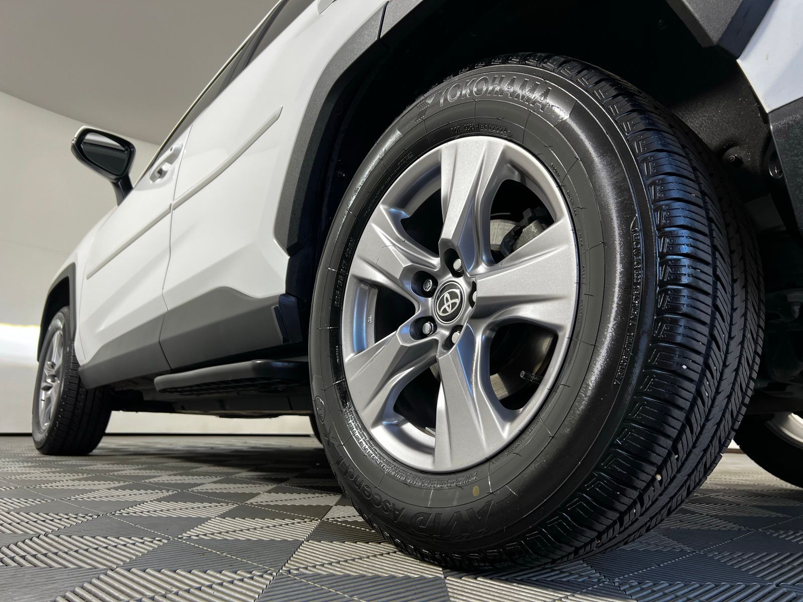 Thumbnail: 2025 Toyota RAV4 - 28