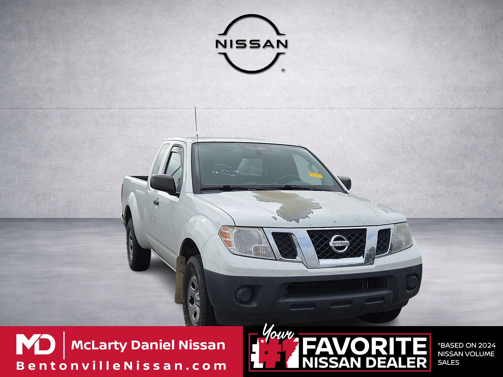 White 2016 Nissan Frontier Pickup Truck 4X2 5-Speed Automatic Overdrive
