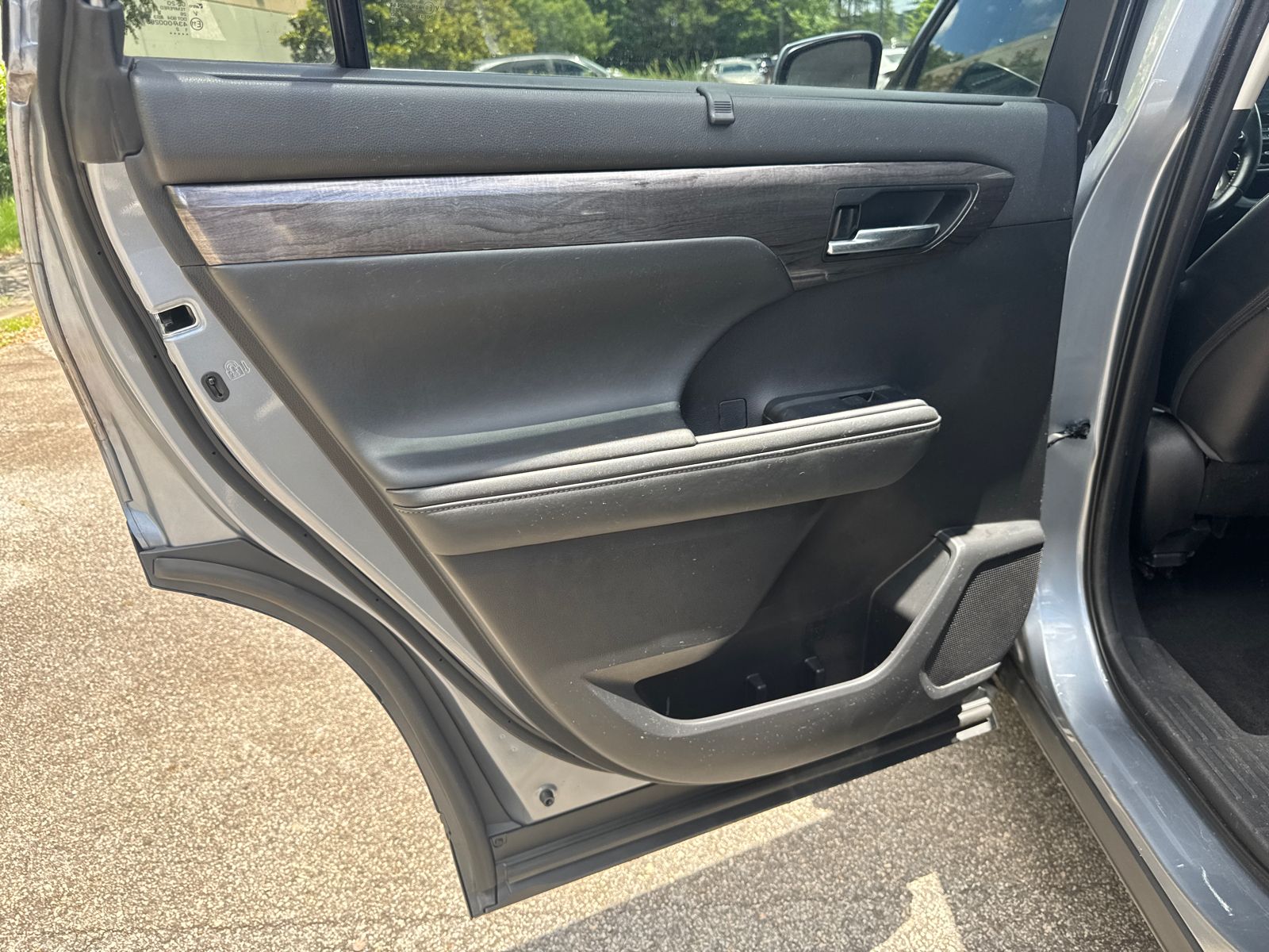 Used 2021  Toyota Platinum image 22