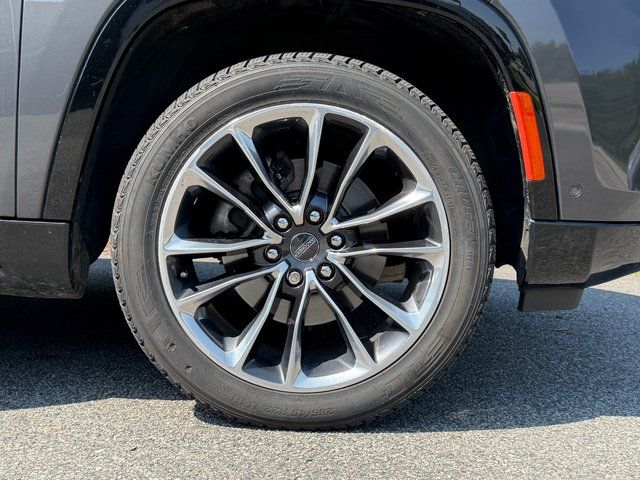 Used 2022 Metallic Jeep Series II image 26