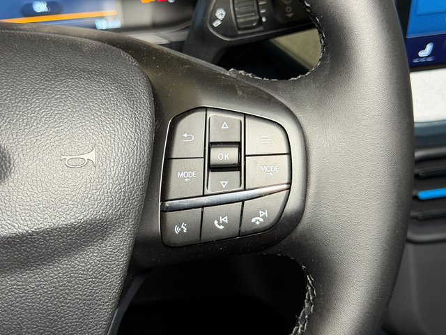 New 2026 Oxford White Ford XLT image 30