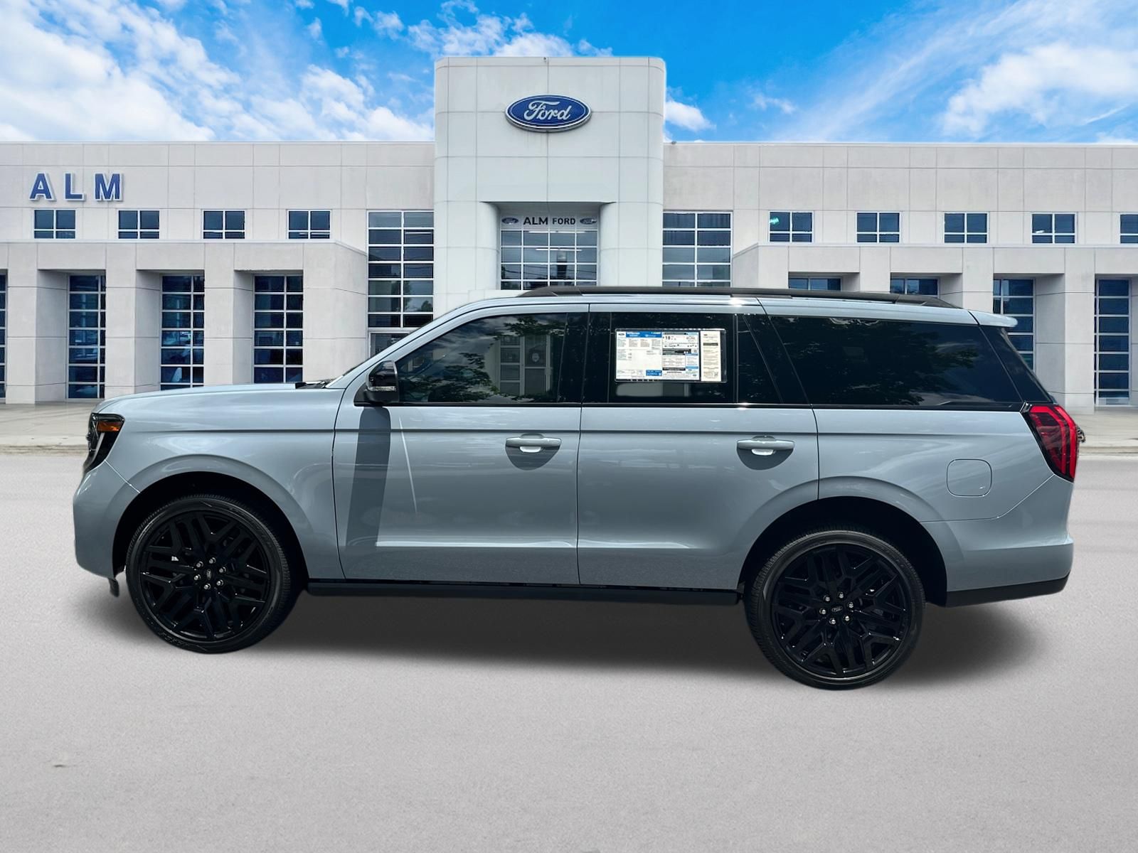 New 2026 Glacier Gray Metallic Tri-Coat Ford Platinum® image 9