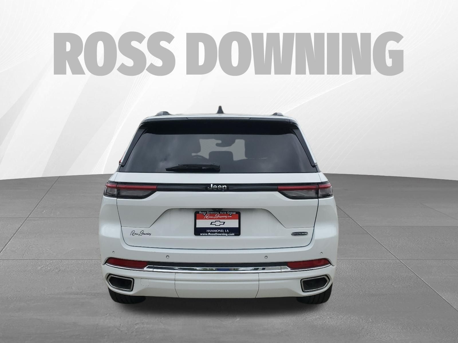 2023 Jeep Grand Cherokee Overland - 4