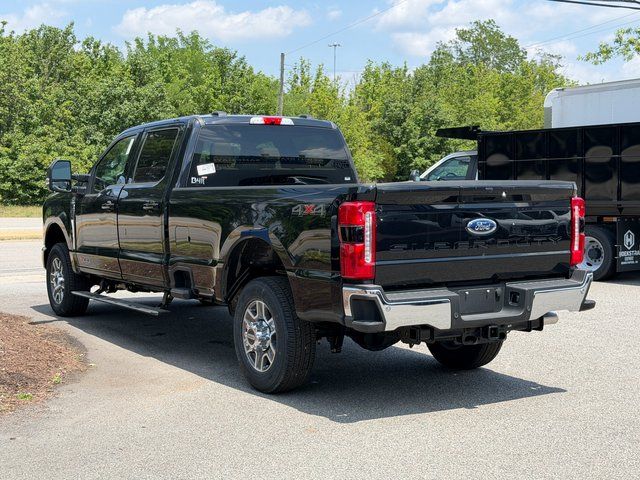 New 2026 Agate Black Metallic Ford Lariat image 4