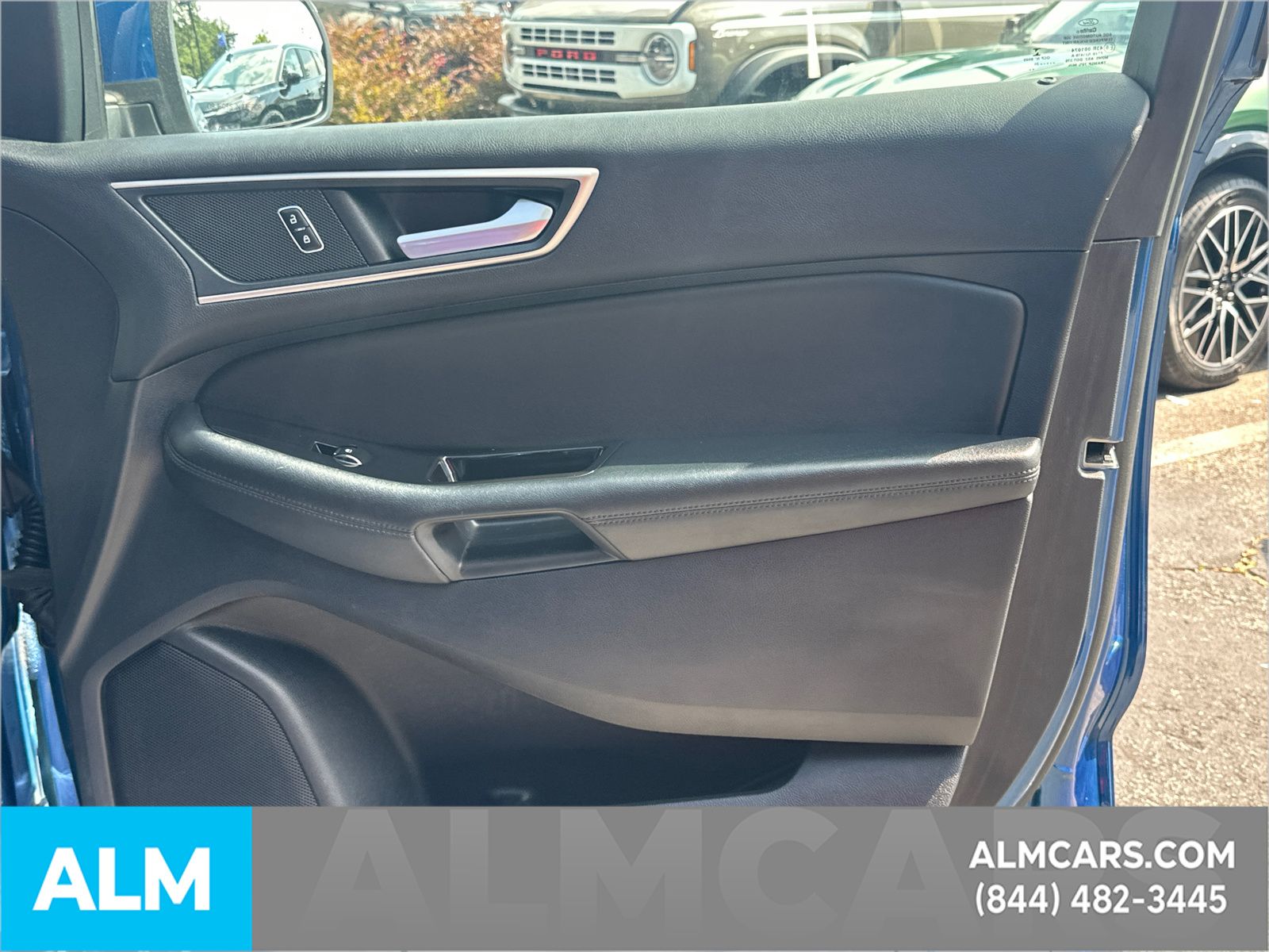 Used 2020 Blue Ford SEL image 16