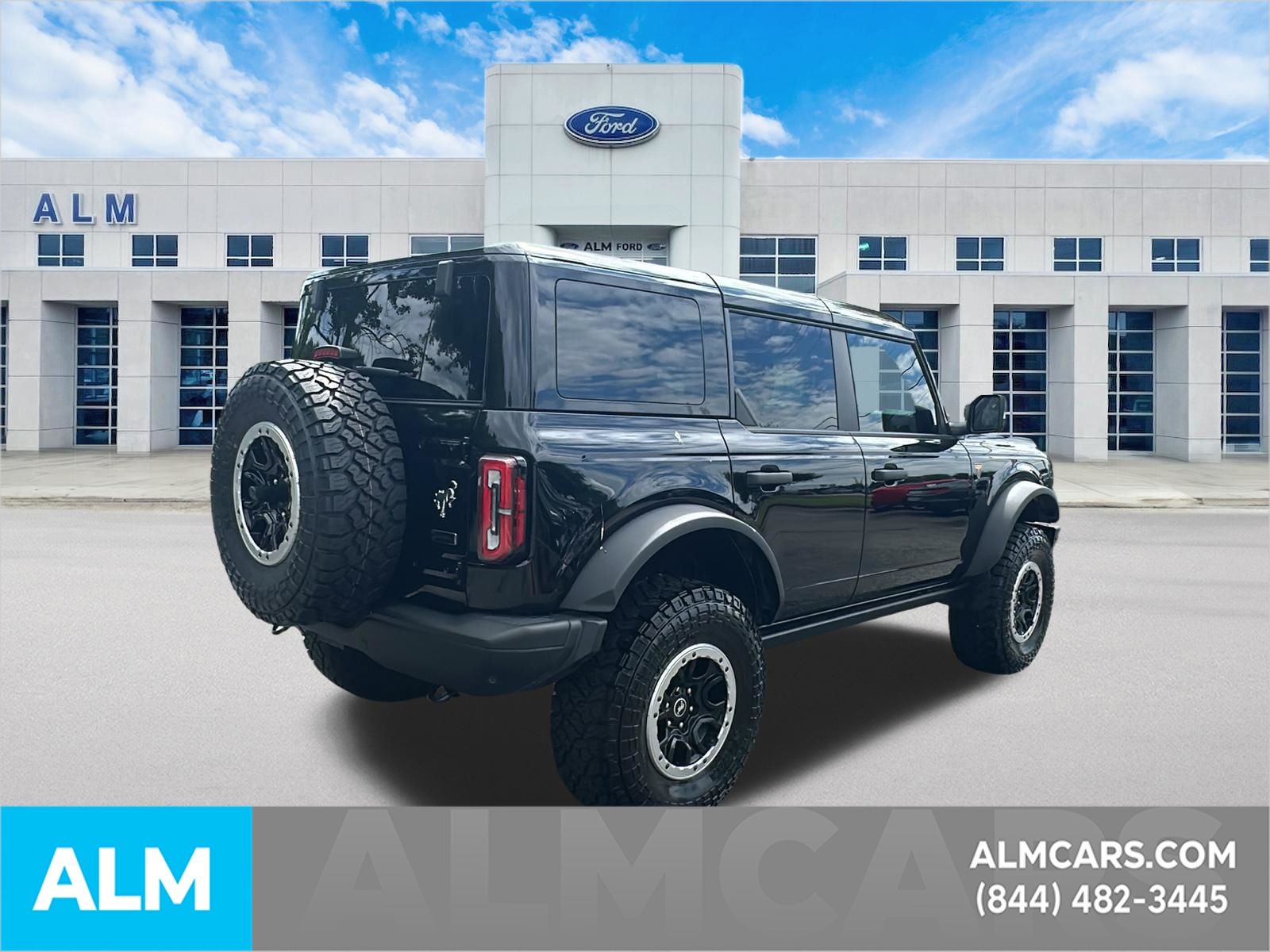 Used 2025 Shadow Black Ford Badlands image 5