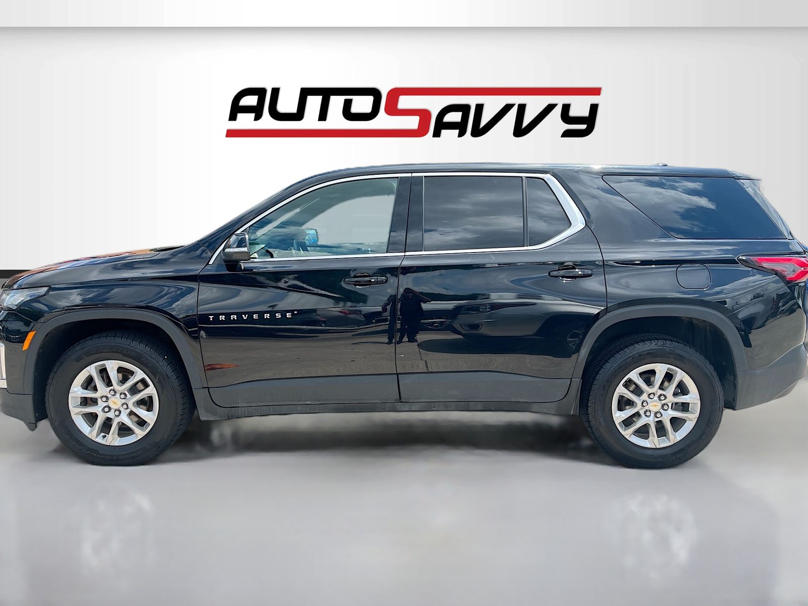 Used 2023 Black Chevrolet LS image 4