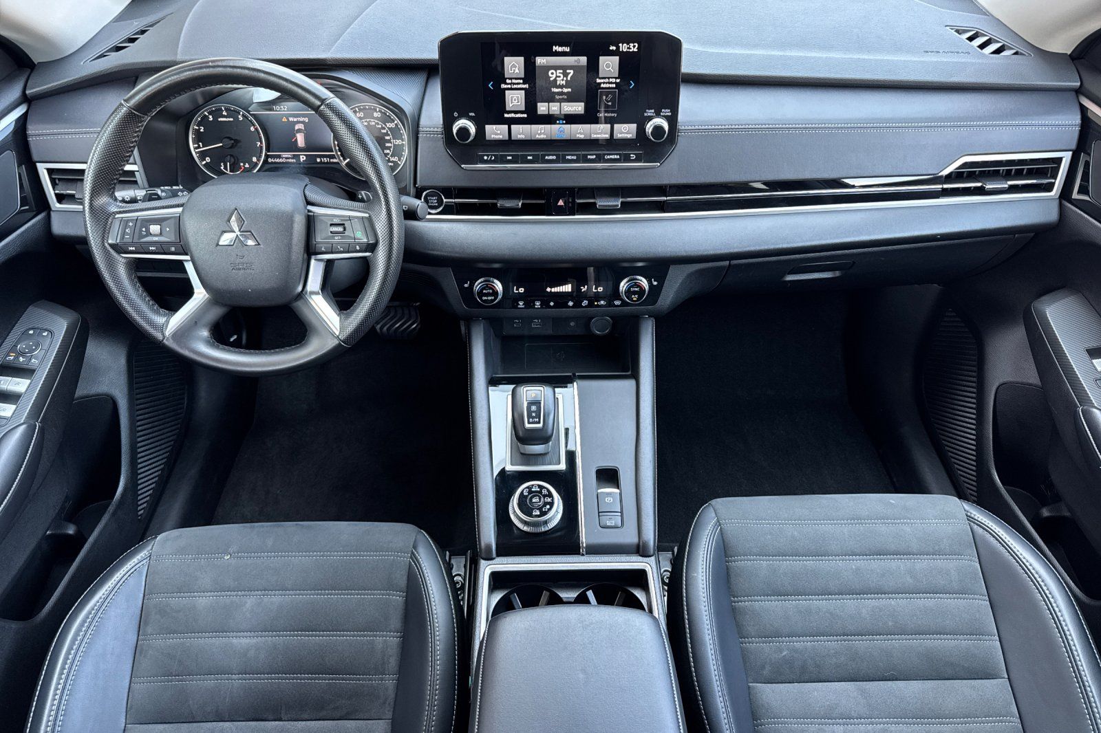 Used 2024 Mitsubishi Outlander SUV